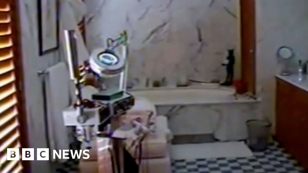 Watch: DOJ re-releases 2005 video showing Epstein's Florida home