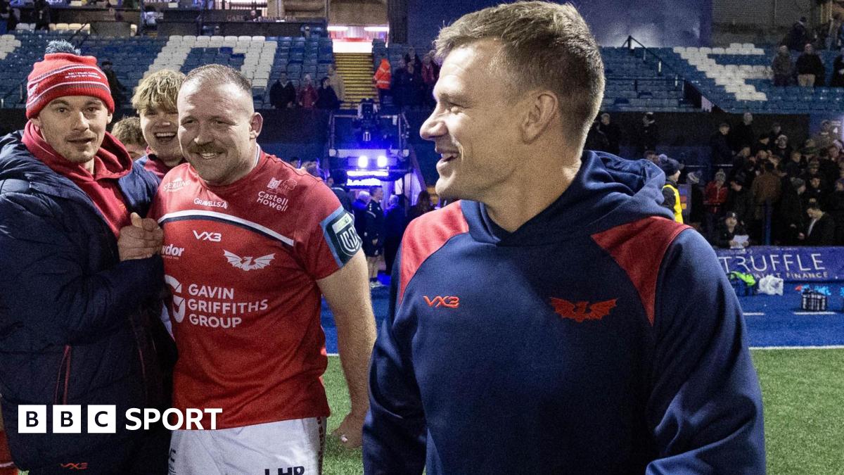 URC: Cardiff 17-21 Scarlets – Dwayne Peek celebrates double triumph